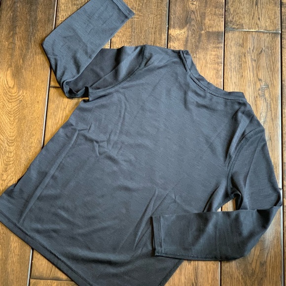 🧨2/$20🧨Old Navy Active Long-Sleeved Base Layer - Picture 4 of 10